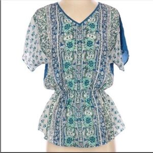 41 Hawthorn silk floral print v-neck short sleeve flowy peplum top. Size XS.